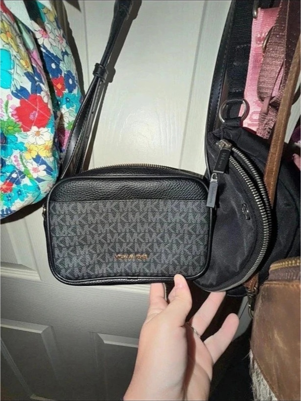 Michael Kors Jet Set Travel Small Signature Logo Camera Crossbody Bag in Black &